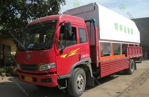 15吨散装饲料运输车（鹤壁客户）